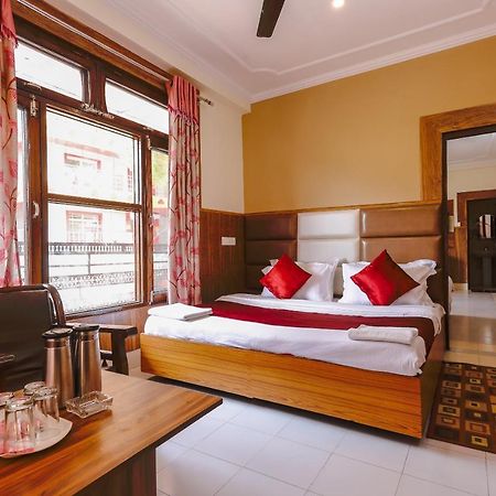 Hotel Varuni Mcleodganj Dharamszala Kültér fotó