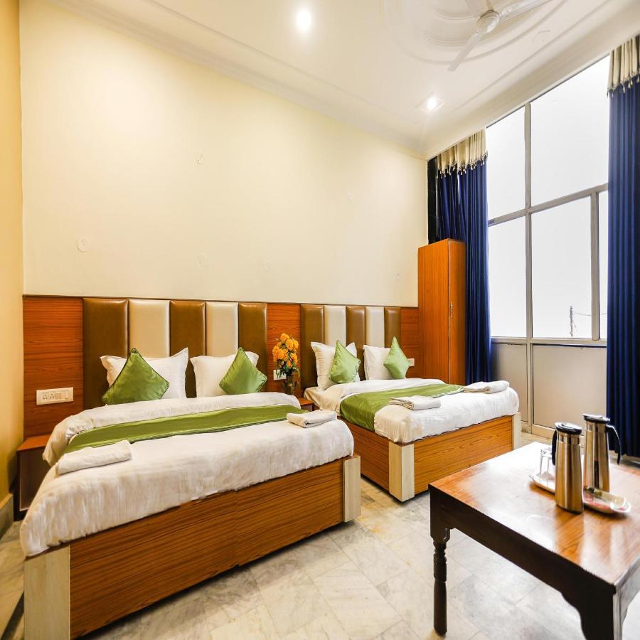 Hotel Varuni Mcleodganj Dharamszala Kültér fotó