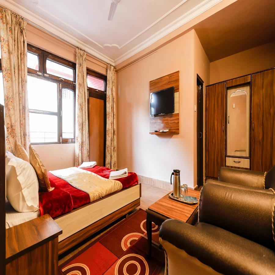 Hotel Varuni Mcleodganj Dharamszala Kültér fotó