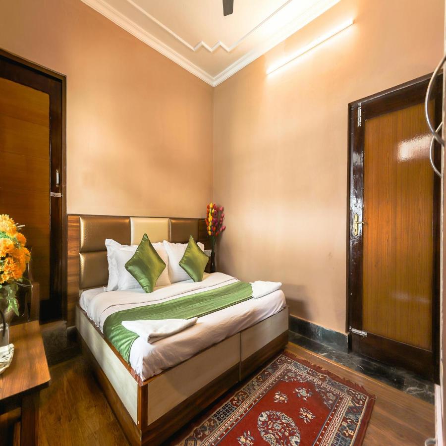 Hotel Varuni Mcleodganj Dharamszala Kültér fotó